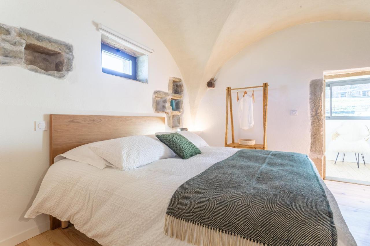 ラ・モット・セルヴォレックス Les Tours Carrees Bed & Breakfast エクステリア 写真