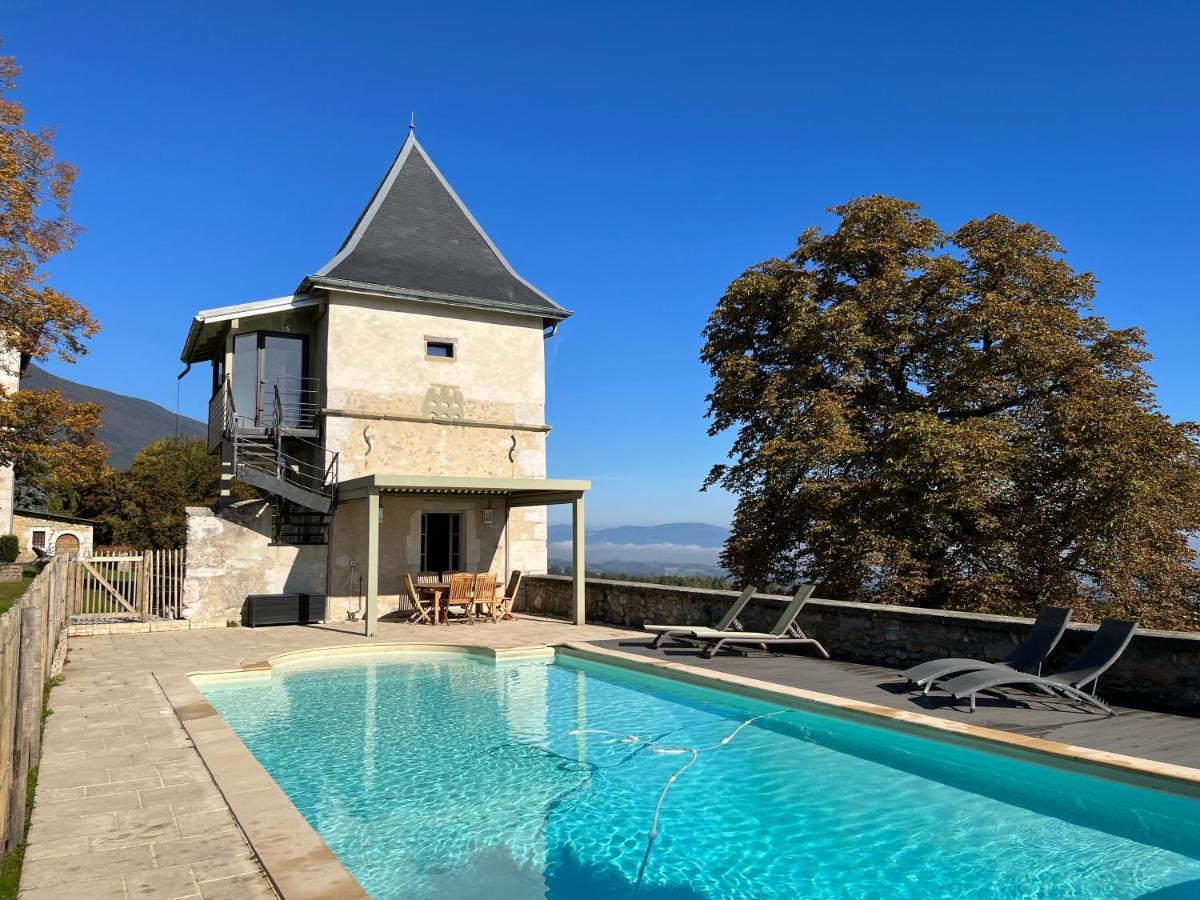 ラ・モット・セルヴォレックス Les Tours Carrees Bed & Breakfast エクステリア 写真