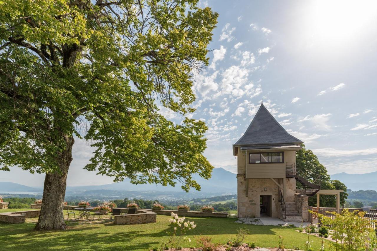 ラ・モット・セルヴォレックス Les Tours Carrees Bed & Breakfast エクステリア 写真