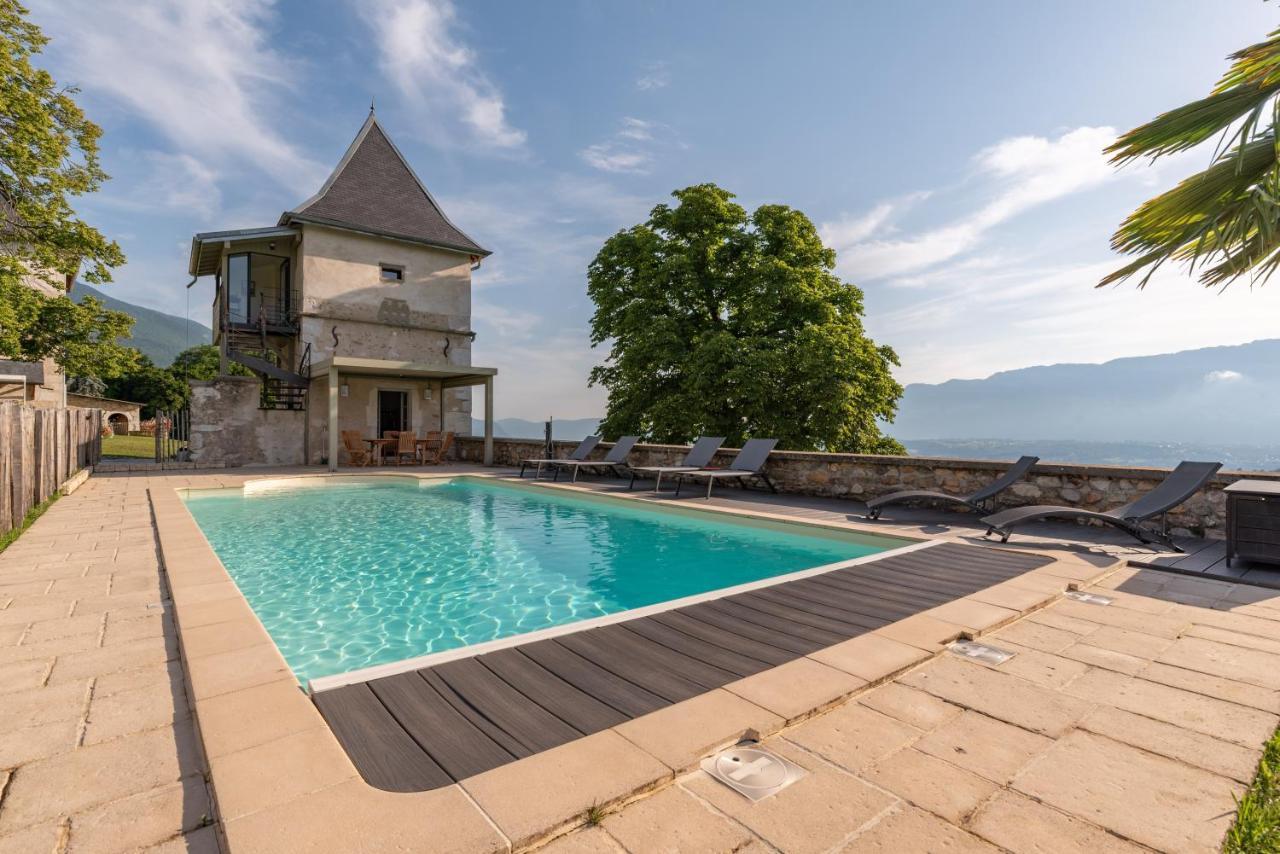 ラ・モット・セルヴォレックス Les Tours Carrees Bed & Breakfast エクステリア 写真